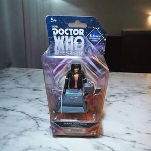 Doctor Who 5.5" Action Figure Set: Sarah Jane and K9   - BBC - Underground Toys
